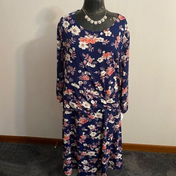 Elisabeth Williams Blue Floral print dress, size 2XL - Picture 1 of 5